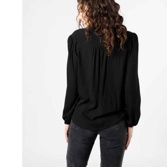New Band Of‎ The Free Crossover V-Neck Long Sleeve Top Hallie Black Size XS NWT - Picture 2 of 12